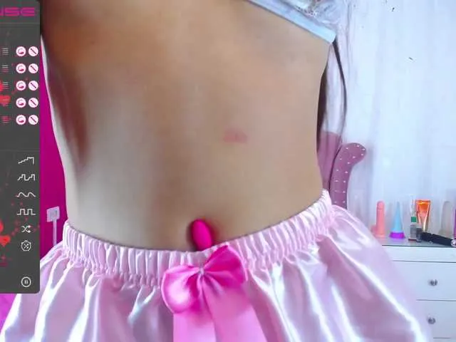 Live sex webcam photo for hannahill69 #288031721