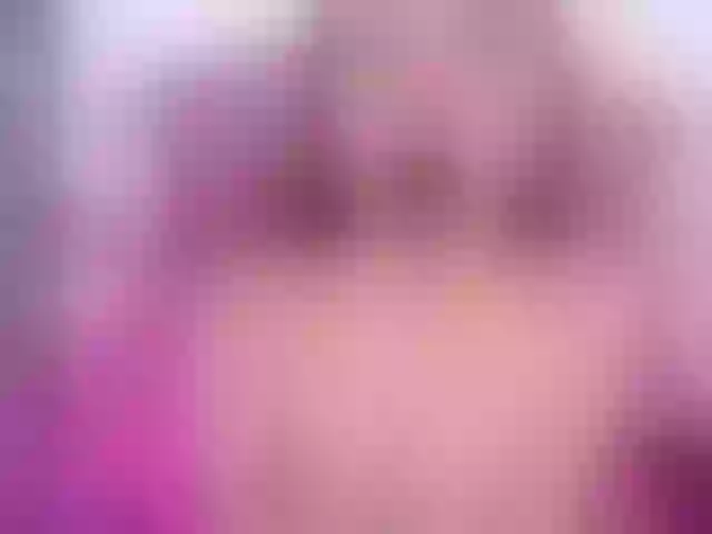 Live sex webcam photo for hannahill69 #288031736