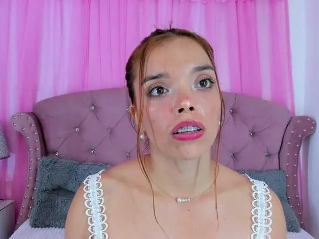 Live sex webcam photo for hannahill69 #288031932
