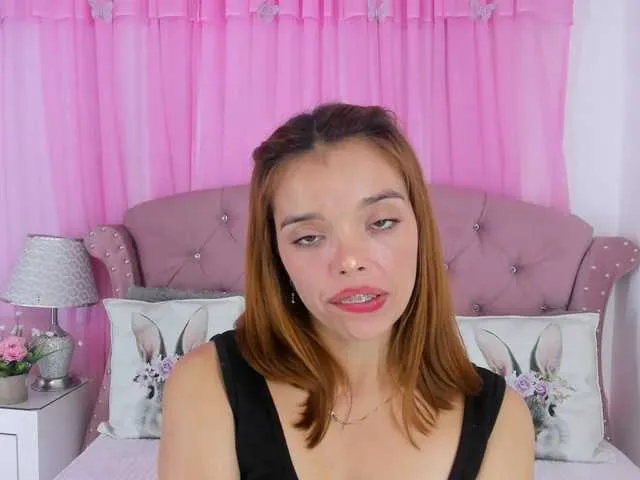 Live sex webcam photo for hannahill69 #288032000