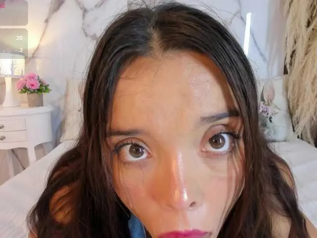 Live sex webcam photo for hannahill69 #293308454