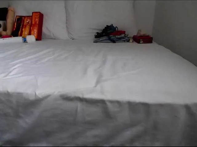 Live sex webcam photo for hannahot-1 #276587377