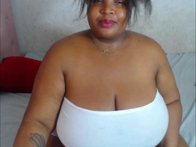 Live sex webcam photo for hannai #277325231