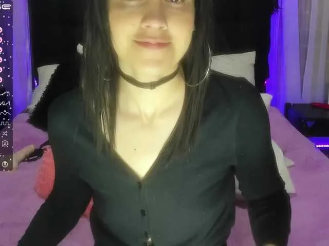 Live sex webcam photo for hannandbriana #275828924