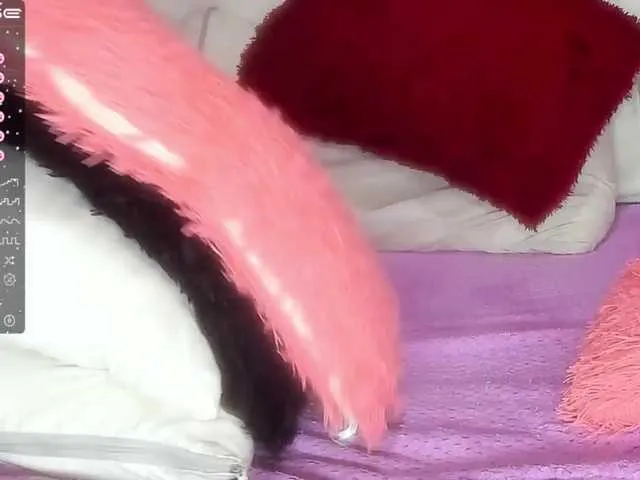 Live sex webcam photo for hannandbriana #275992104