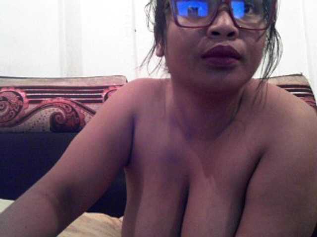 Live sex webcam photo for happinesshott #276085532