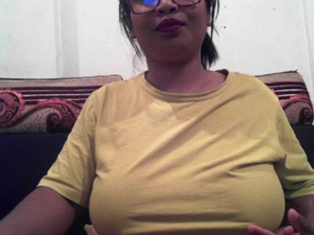 Live sex webcam photo for happinesshott #276362429