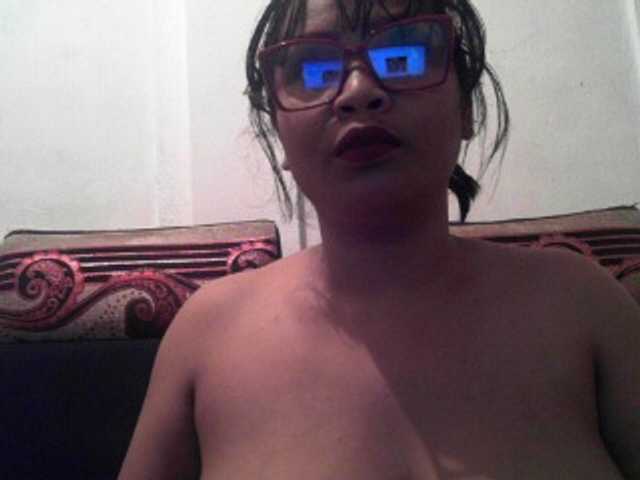 Live sex webcam photo for happinesshott #276377326