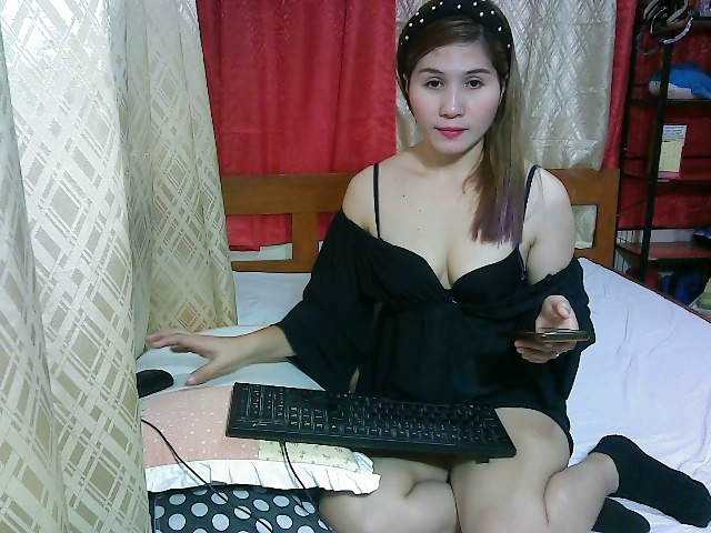 Live sex webcam photo for happyasian87 #272119487