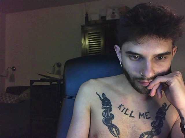 Live sex webcam photo for hardtohandle666 #277853022