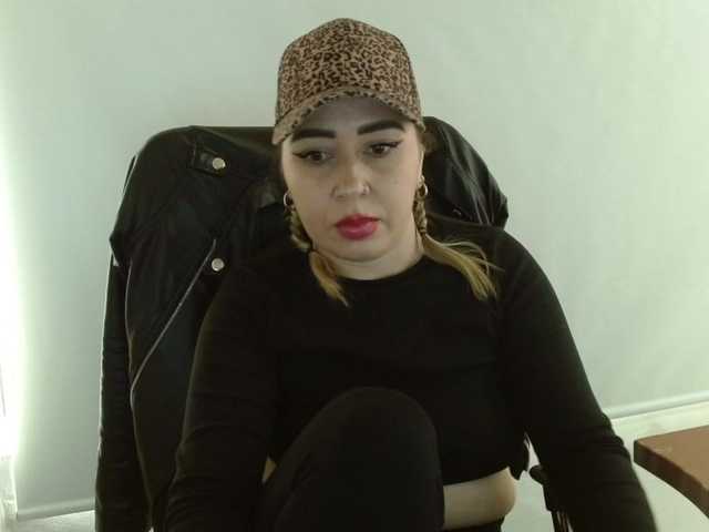 Live sex webcam photo for harley1123 #276220732