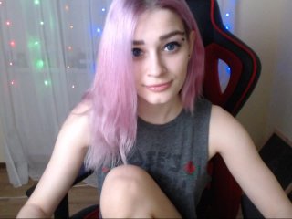 Live sex webcam photo for harleyquinn9 #155264536