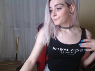 Live sex webcam photo for harleyquinn9 #157577382