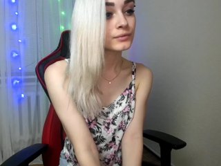 Live sex webcam photo for harleyquinn9 #159765283