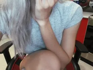 Live sex webcam photo for harleyquinn9 #185229285