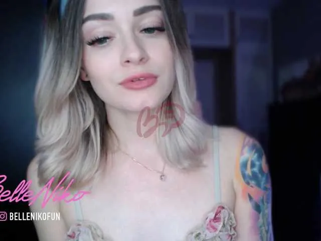 Live sex webcam photo for harleyquinn9 #291235787