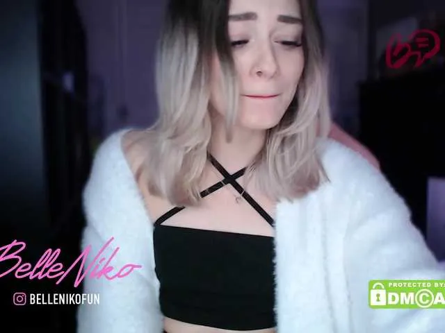 Live sex webcam photo for harleyquinn9 #291311100