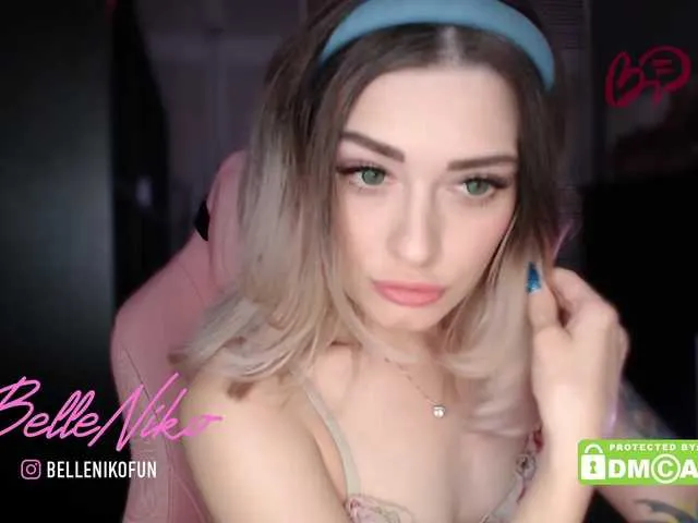 Live sex webcam photo for harleyquinn9 #291320966