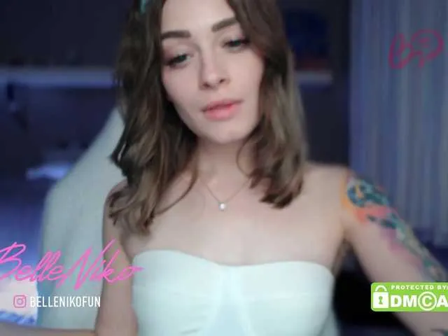 Live sex webcam photo for harleyquinn9 #291396248