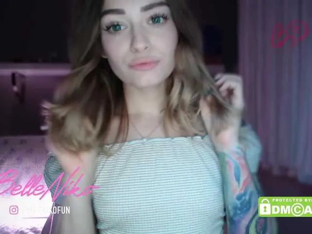 Live sex webcam photo for harleyquinn9 #291578424