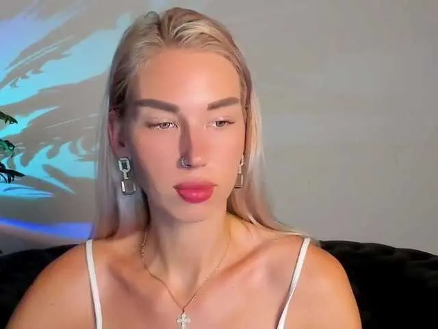 Live sex webcam photo for have-a-drink #274449641