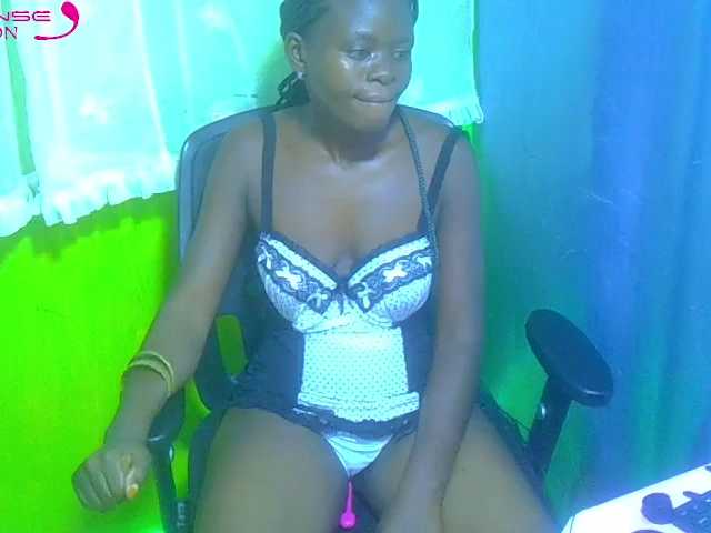 Live sex webcam photo for have-we-met #277576940