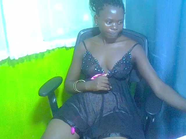 Live sex webcam photo for have-we-met #277611362