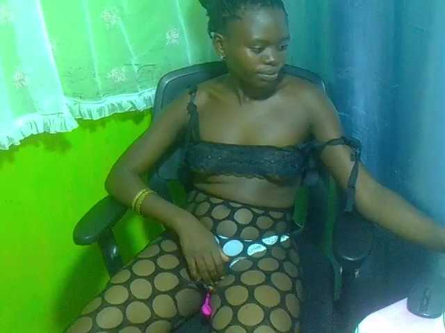 Live sex webcam photo for have-we-met #277628721