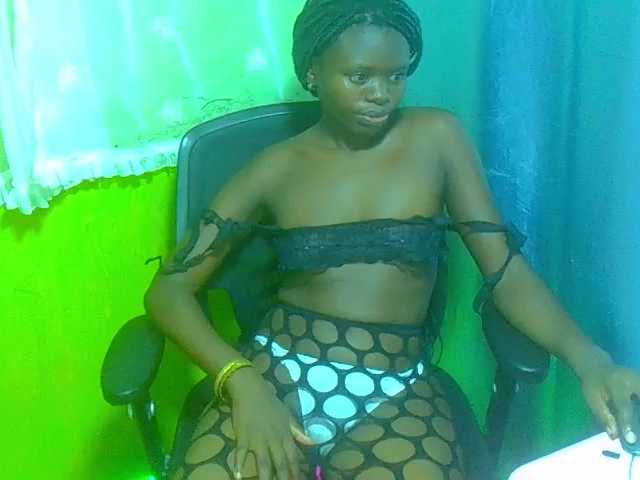 Live sex webcam photo for have-we-met #277632408