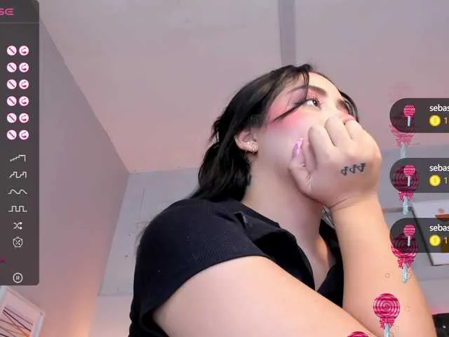 Live sex webcam photo for haylie-1 #276252282