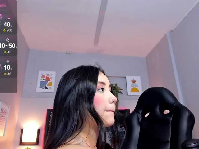 Live sex webcam photo for haylie-1 #277213770