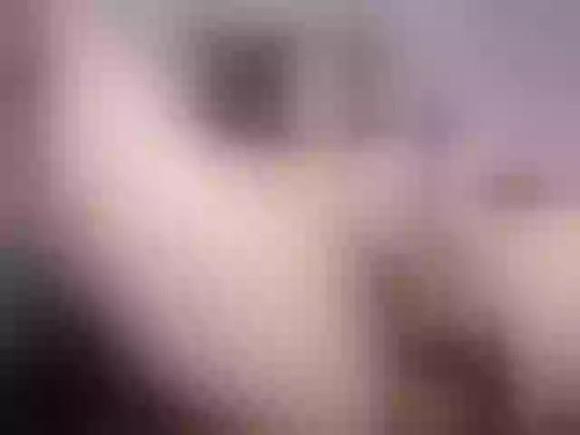 Live sex webcam photo for haylie-1 #277345656
