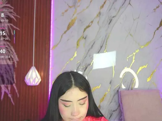 Live sex webcam photo for haylie-1 #290989486