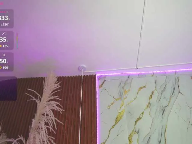 Live sex webcam photo for haylie-1 #291143154
