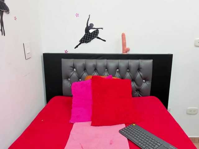 Live sex webcam photo for hazeel34 #276709609