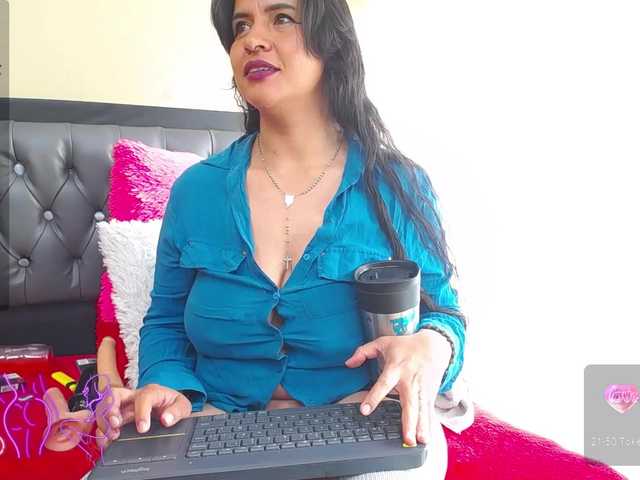 Live sex webcam photo for hazeel34 #277222325