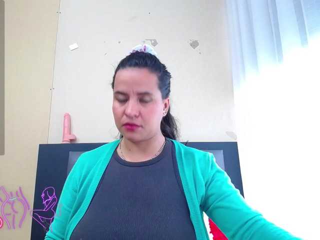 Live sex webcam photo for hazeel34 #277269630