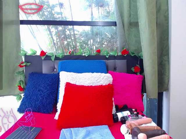 Live sex webcam photo for hazeel34 #277631231