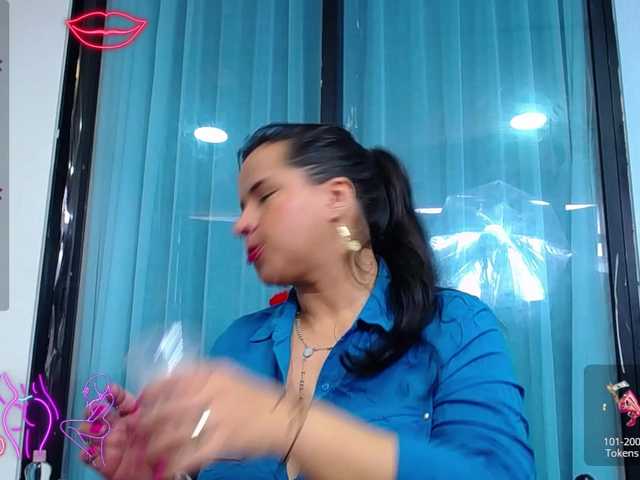 Live sex webcam photo for hazeel34 #277776453