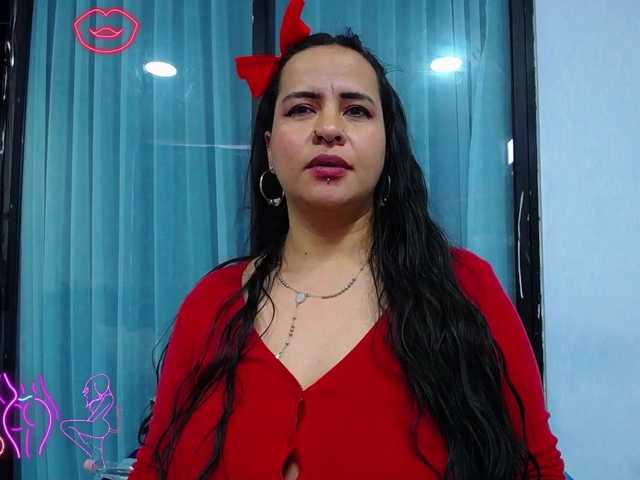 Live sex webcam photo for hazeel34 #277850139