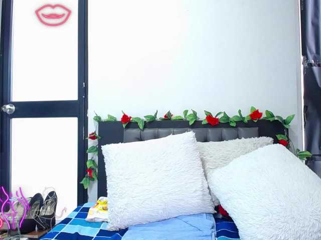 Live sex webcam photo for hazeel34 #278123371