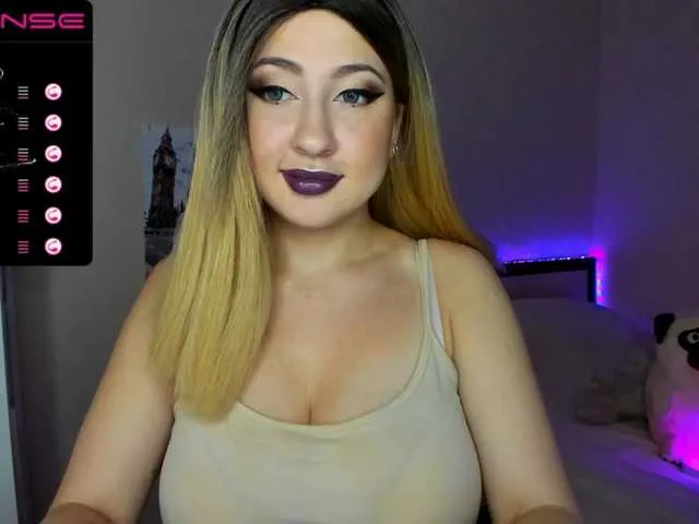 Live sex webcam photo for hazejena #288023507