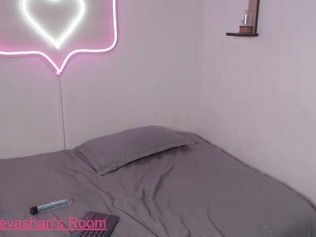 Live sex webcam photo for hazel-devasha #273221517