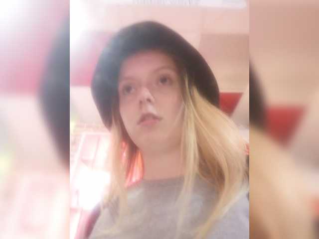 Live sex webcam photo for hedgehog0220 #275741895