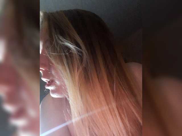 Live sex webcam photo for hedgehog0220 #276499760