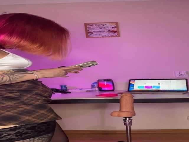 Live sex webcam photo for hedonistca #291247674