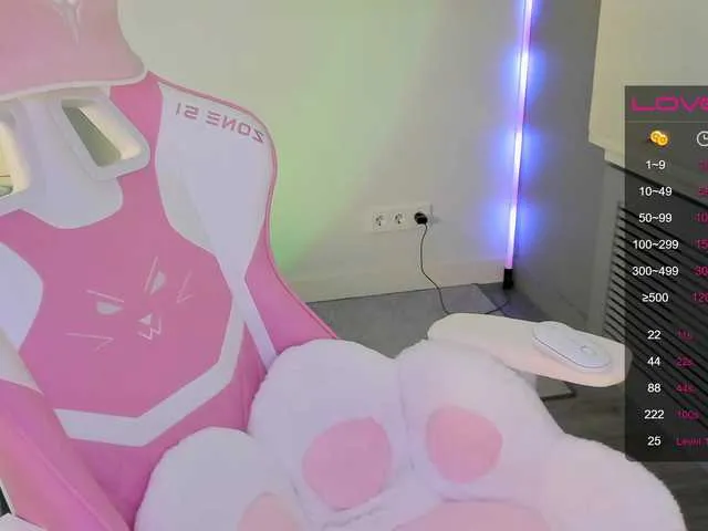 Live sex webcam photo for heejin #275979528