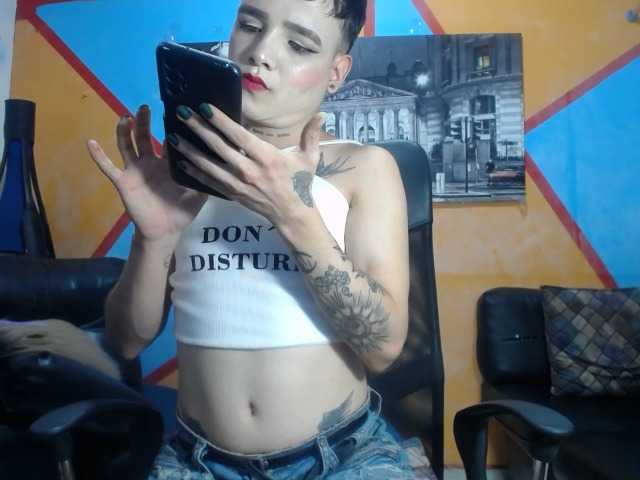 Live sex webcam photo for heidysumers #289702678