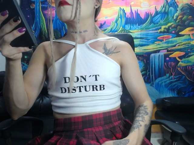 Live sex webcam photo for heidysumers #291232636