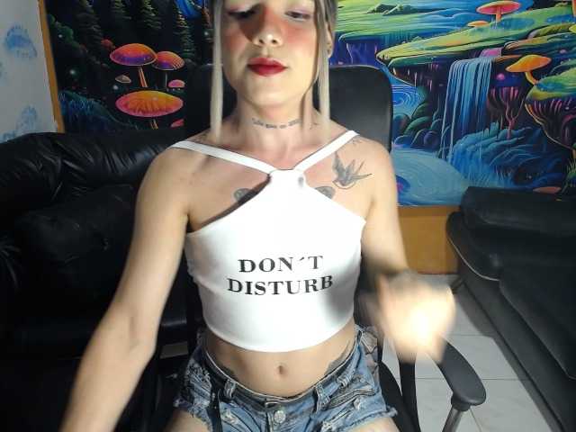 Live sex webcam photo for heidysumers #291507965